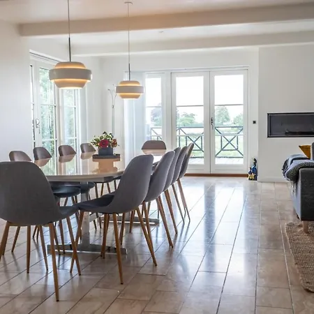Feriehus Scenic Estate With Private Activity Hall & Wellness Sauna Frorup
